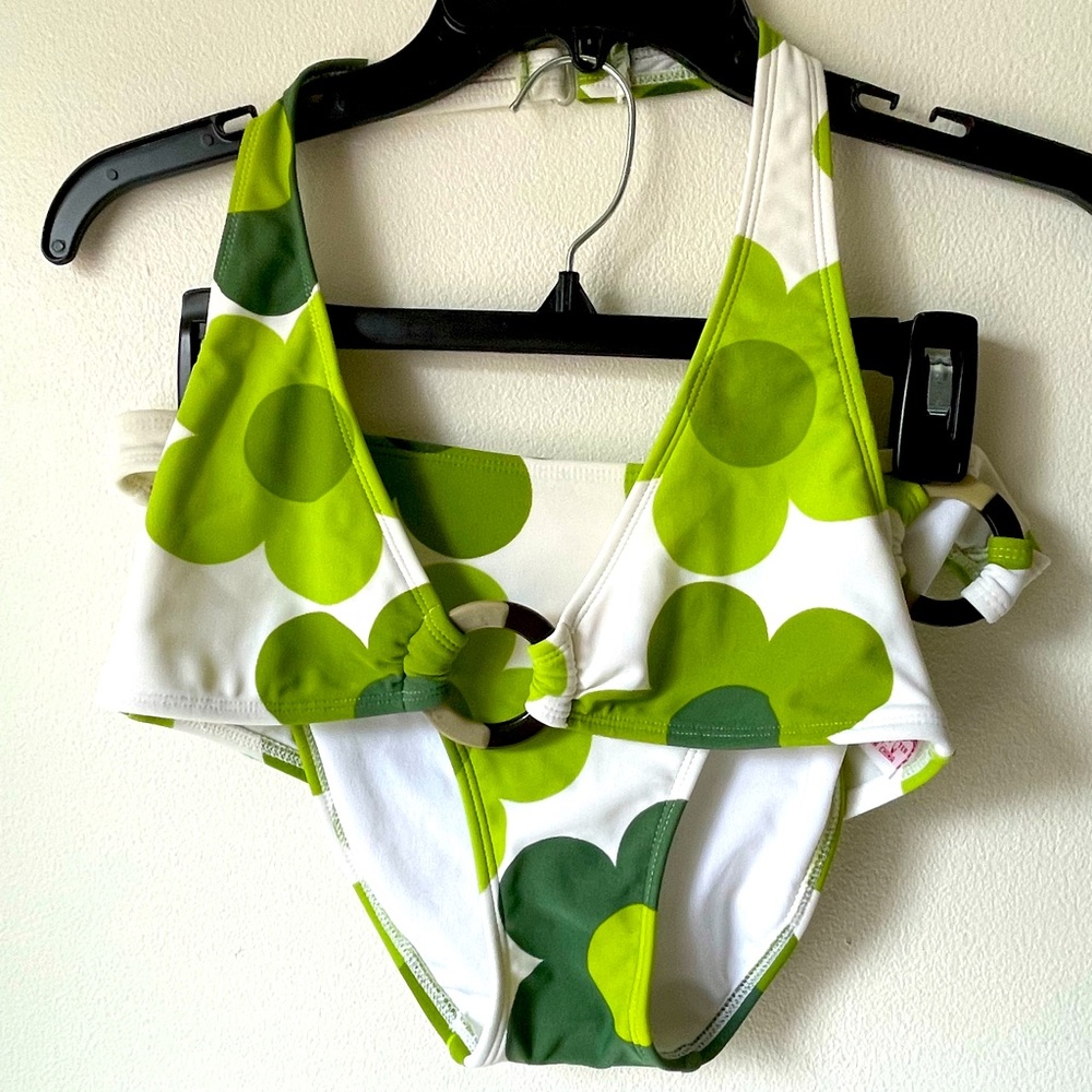 Bikini-Medium. Worn Once. Green/White large flower
